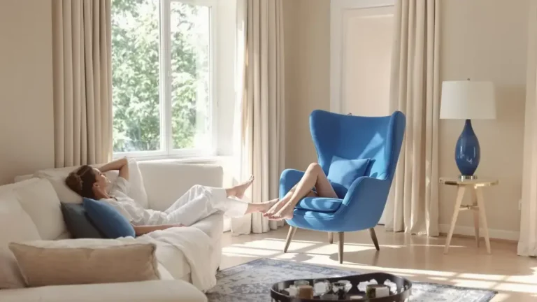 סוף לעיצוב הפנים הבז' מדי צבע עז יכול לשנות את החלל שלכם בלי שיפוצים